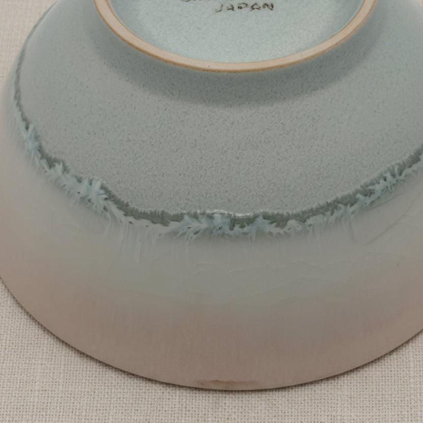 Yamaki Ikai: Shinkou Kiln Pastel Matcha Bowl (Pink / Blue)